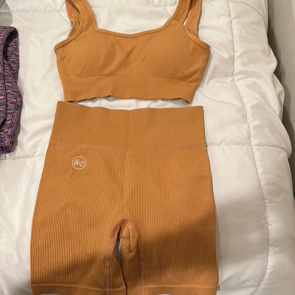Light orange 2 piece set
